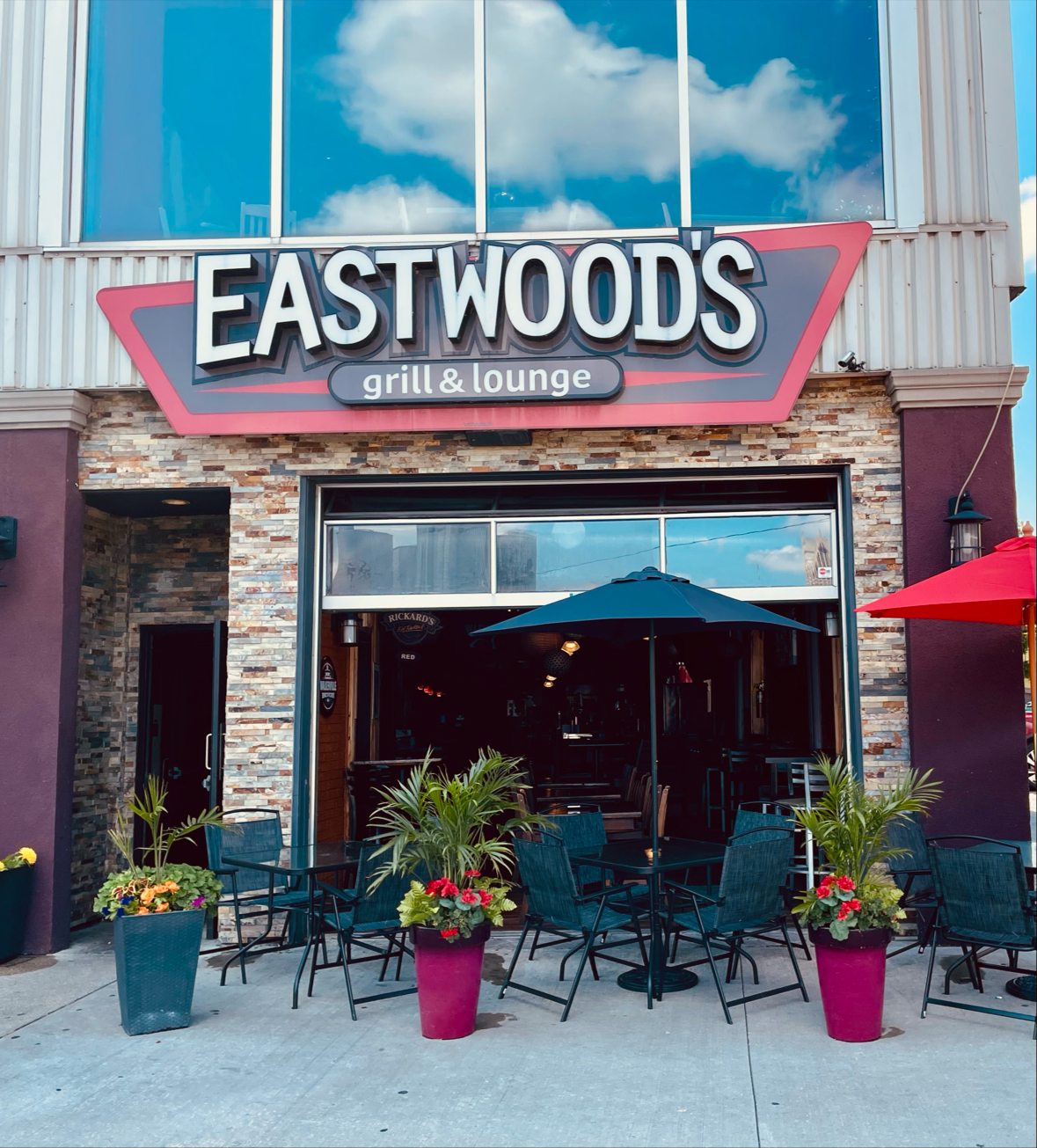 Eastwood's Grill and Lounge