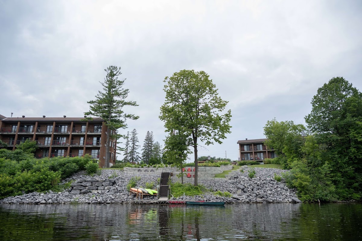 Ramada by Wyndham Ottawa On The Rideau