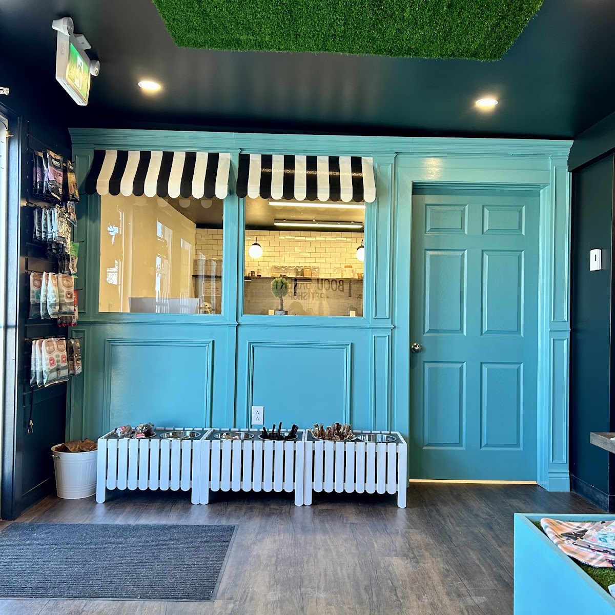 Boou Bakery + Pet Shop