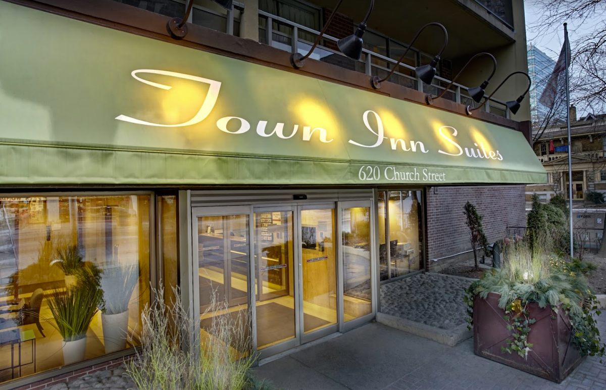 Town Inn Suites