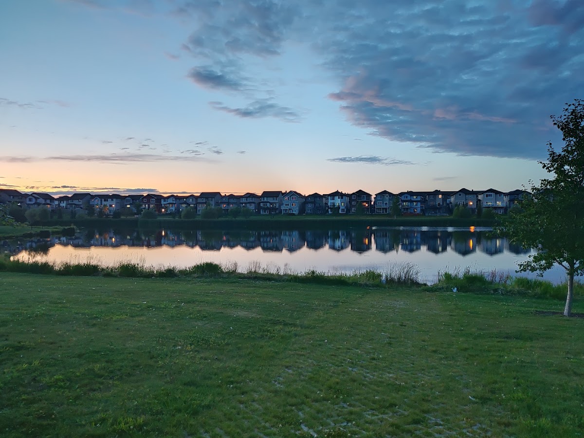 Laurel Lake West