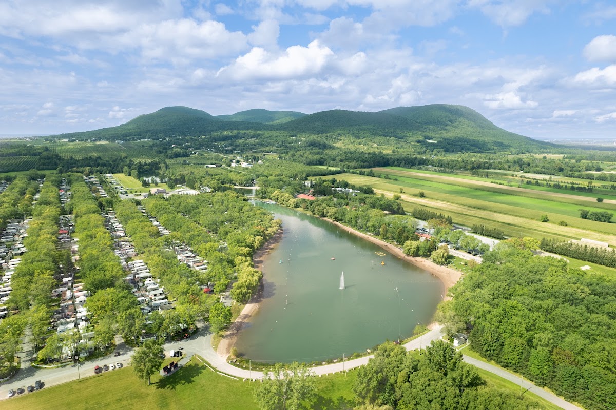 Domaine International de Rouville
