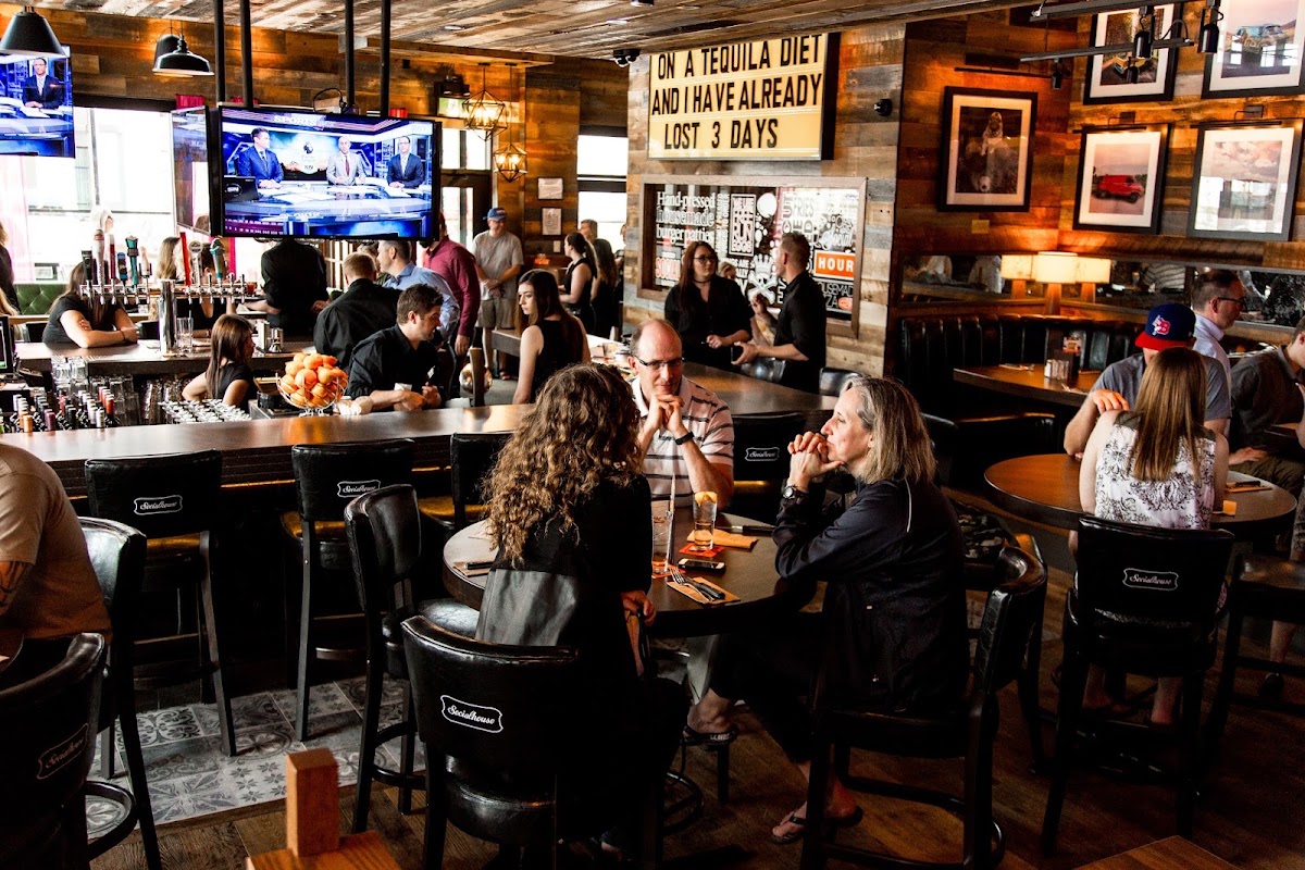 Browns Socialhouse Lloydminster