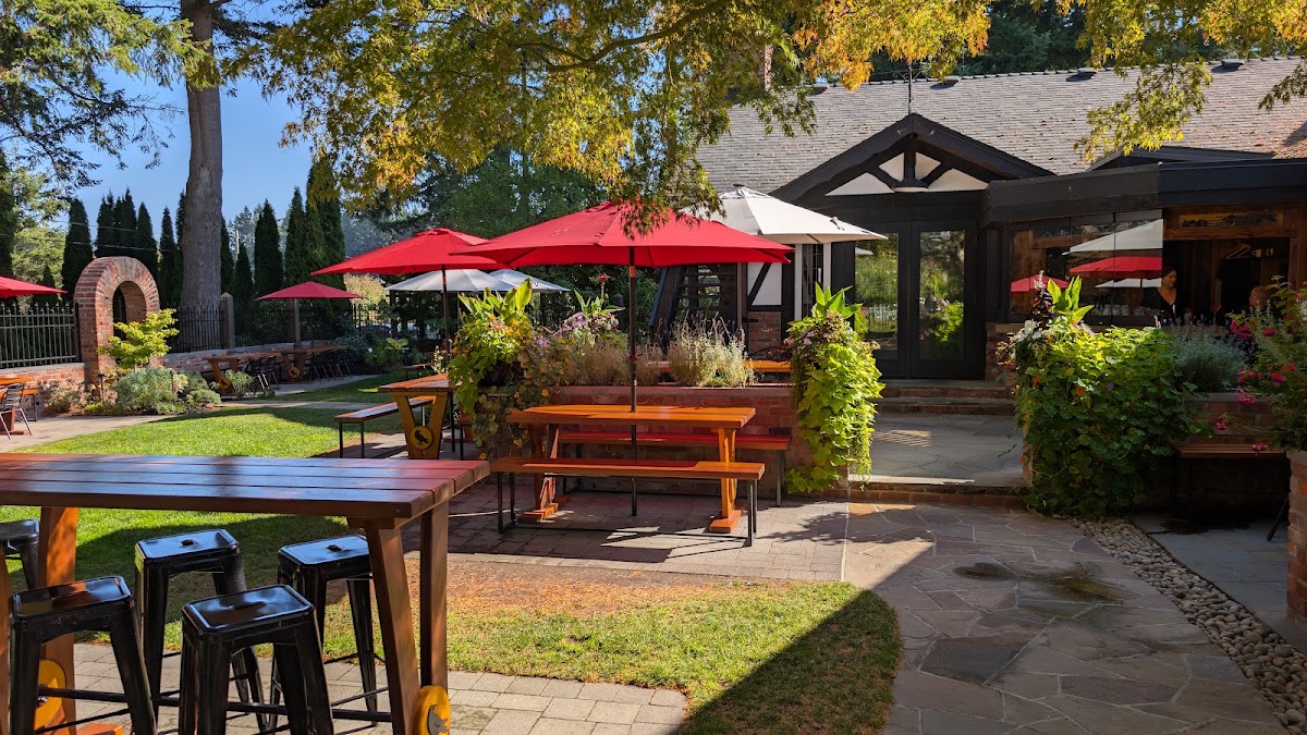 Crow & Gate Pub