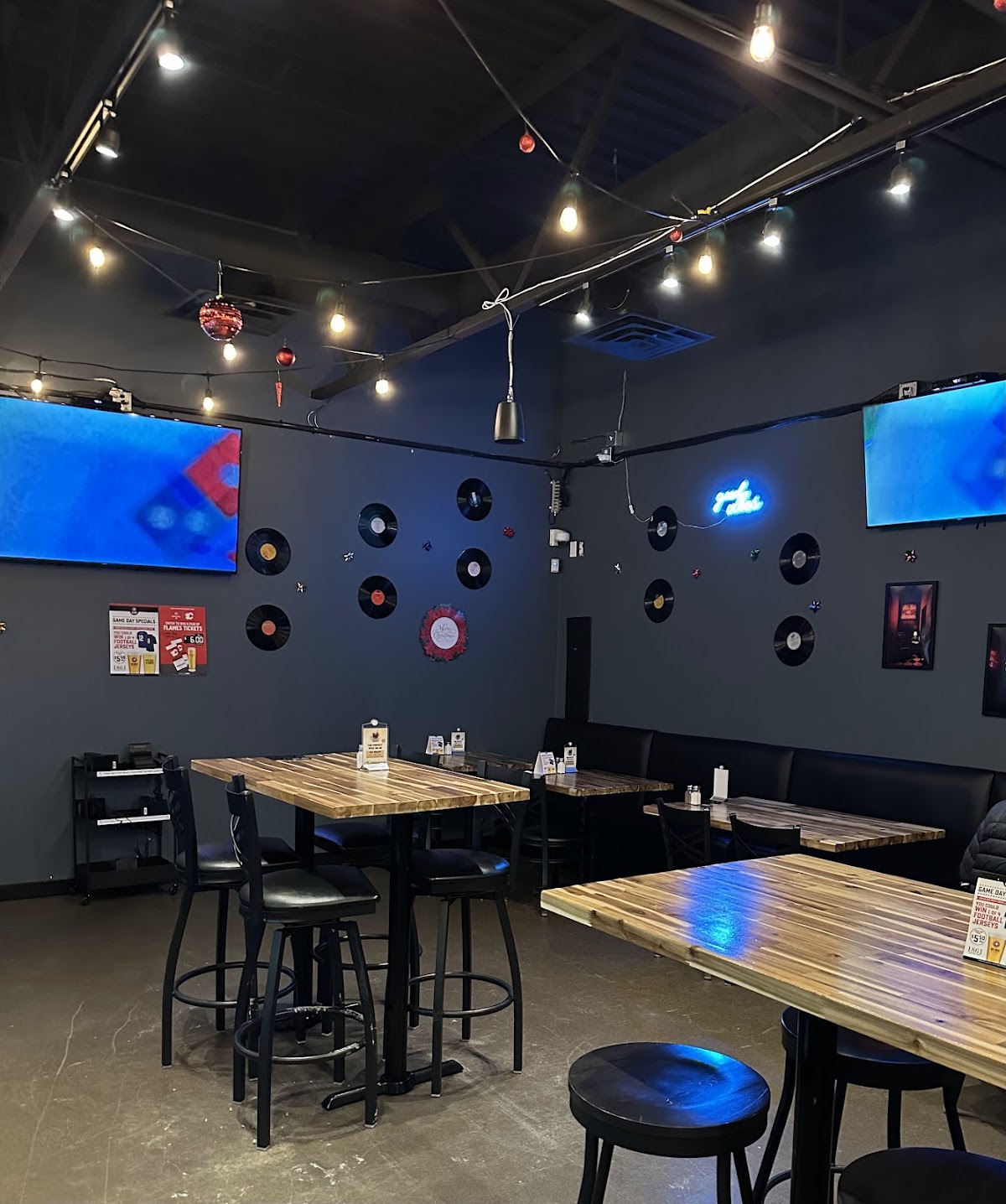 1861 Local Bar & Grill