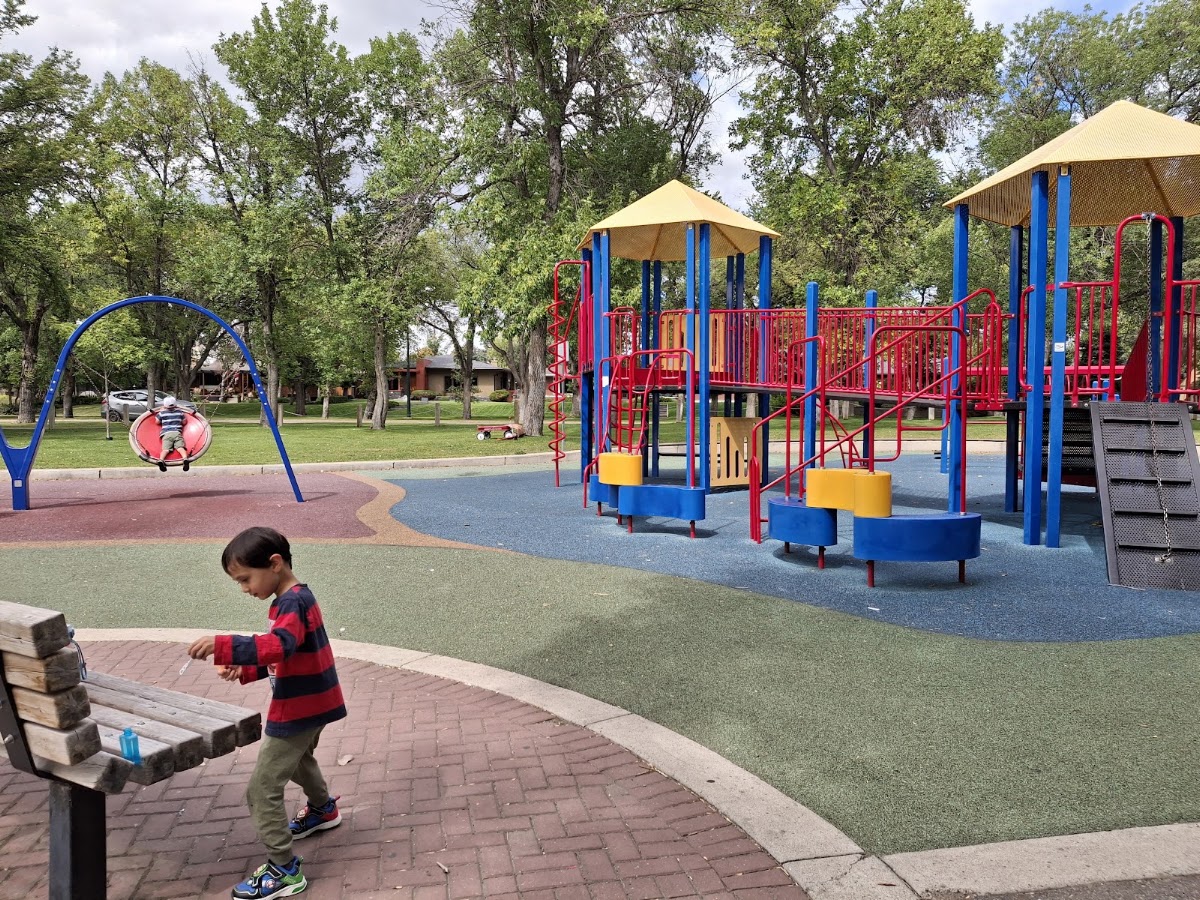 Henderson Lake Park